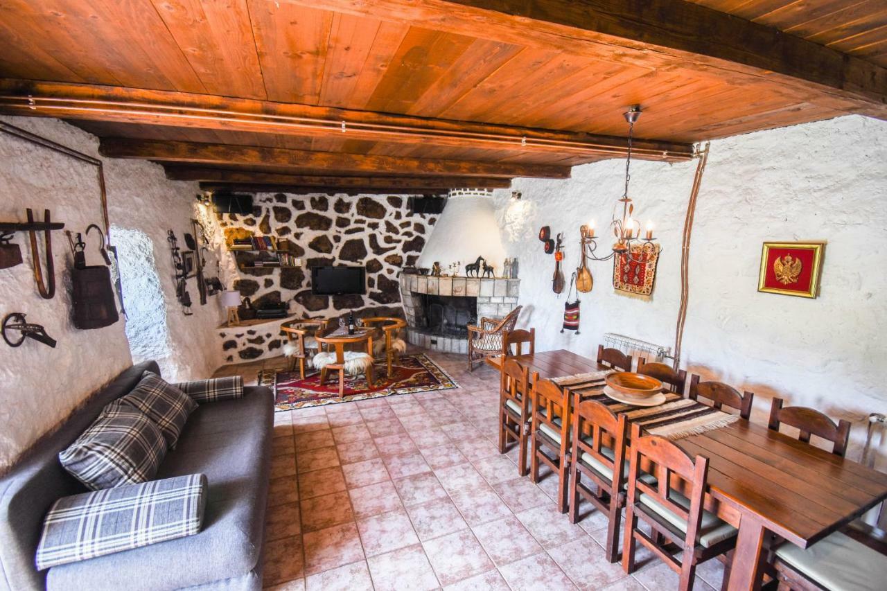 Grandfather'S Secret Danilovgrad Luaran gambar